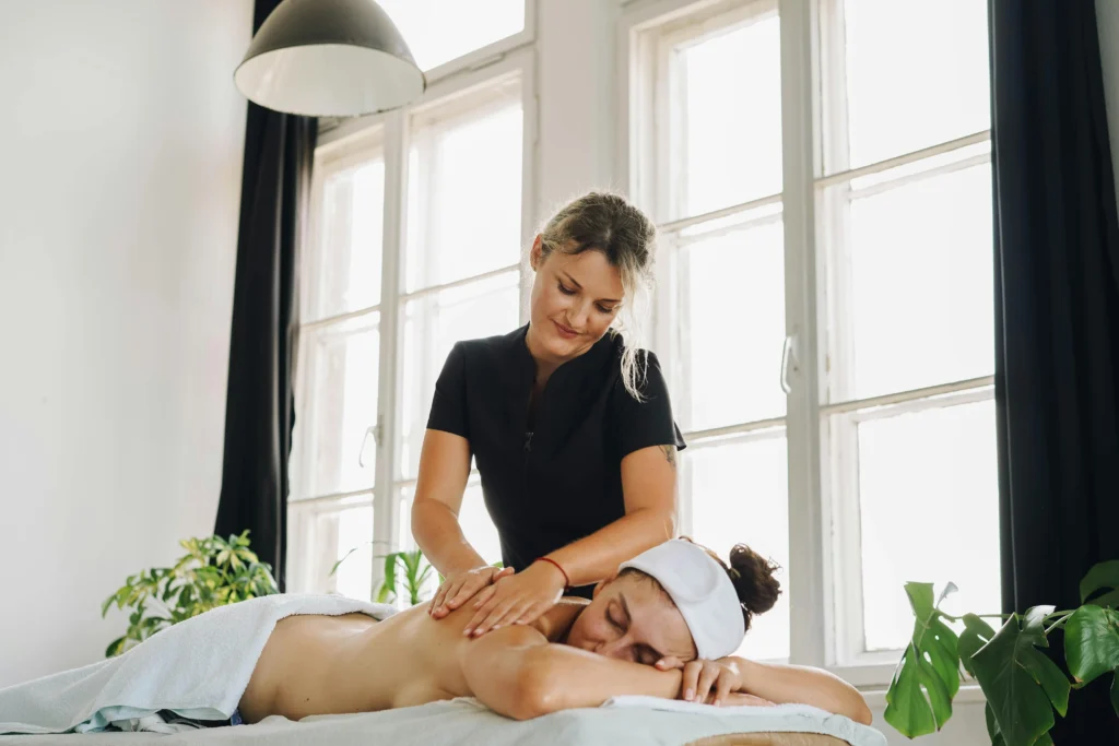 spa near saket luxury wellness massage center